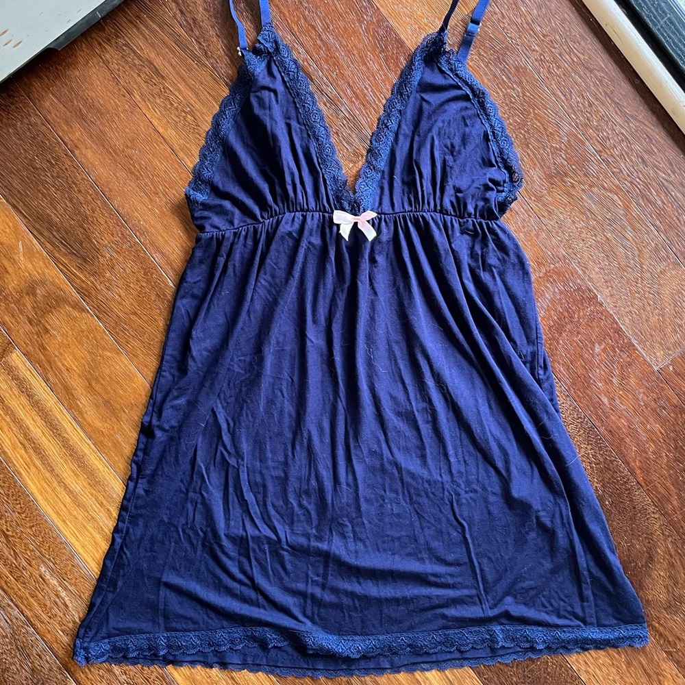 🌟2/$14🌟 Avidlove soft blue bow lace chemise!